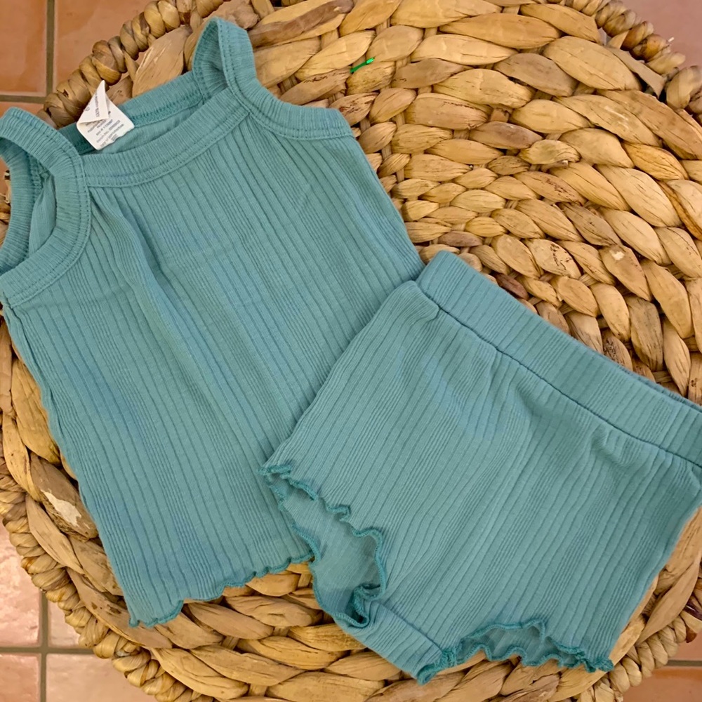 Kate Quinn ribbed set New without tag